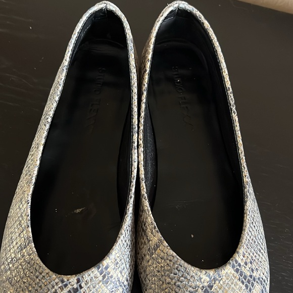 Studio Flexx women’s animal print leather flats size 8 - Picture 3 of 15
